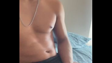 O PARCEIRO O TROUXE A PIROCA PRA MIM DA UMA MAMADA