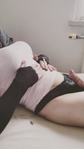 Solo Boy Cumshot Sissy