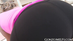 Yoga COUGAR Alana Luv riding meat to burn some calories