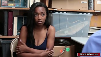 LP officer screws ebony Dayas wet pussy