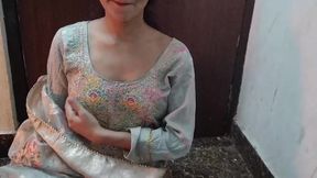 Step sister ko bathroom me pakad ke pel diya