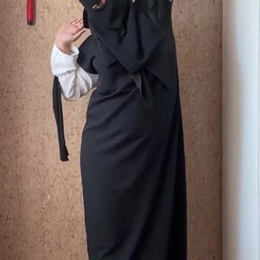 Maracanese MILF Ripped Pantyhose While Stretching and Got Wet Pussy Orgasm