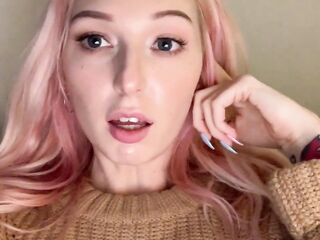 Camgirl Leaves the Abode - HARPERMADI