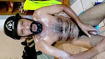 Oil beauty treatment