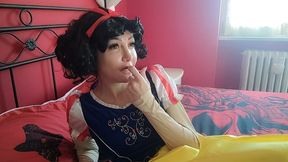 chantalchannel as burping hot snowhite disney princess