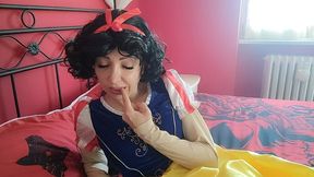 chantalchannel as burping hot snowhite disney princess