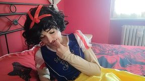 chantalchannel as burping hot snowhite disney princess