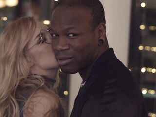 Cock Hungry Babes Kali Sudhra And Nat Portnoy Share Big Black Cock