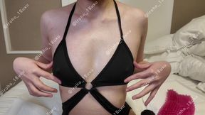 A college girl squirting with a tense bang