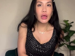 Brunette Solo Webcam Masturbation