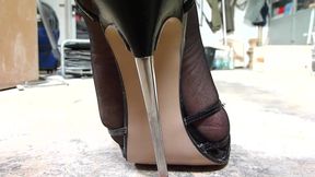 Scratchinh high heels in the studio
