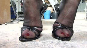 Scratchinh high heels in the studio