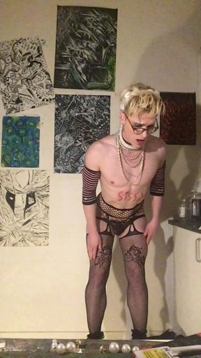 Girly Sissy Bitch! Jes Brinch Is a Weak Loser!