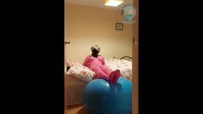 Bimbo big sister plays with her balloon while you watch