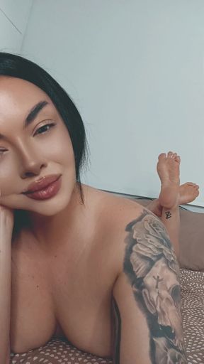 Worship Mistress LiliKitten Perfect Body and Curves