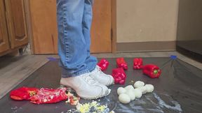 Chrissy crushing eggs and peppers