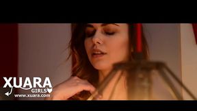 Chica sexy y su baile er&oacute_tico
