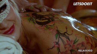 Kayla Green Crazy Halloween Sex With Big Dick Masseur - LETSDOEIT