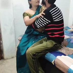 Roli didi ko raat me ghar bulaa ke gaand maari step sister fucked by younger stepbrother with clear hindi audio