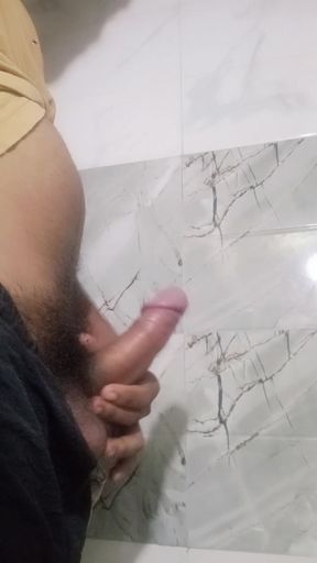 8 inch hard dick available for sex in Delhi