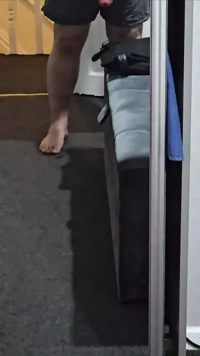 Step mom pulled out step son dick of 9 inch for a handjob