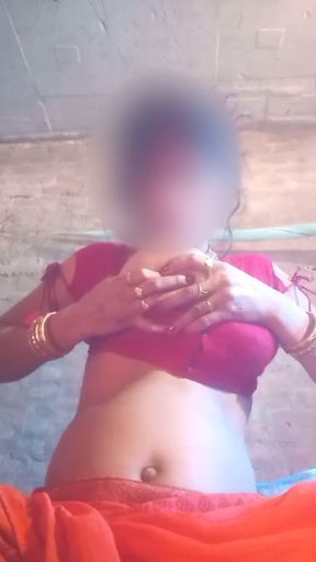 Indian Homemade Village Bhabhi Made a Video