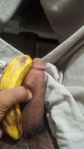 Min aur mera land bahat masti min hai agar kasi ko sex ki khwahish hai to mere saath male aur female raabtah kar kar ho