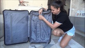 MANY ZIPPERING THINGS (cl)