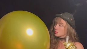 Giant Gold Balloon gets smoked