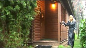 Axen a Hand in the Pussy and the Cock in the Ass to Make Her Cum