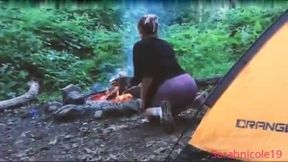 Me follo a una belleza caliente con un hermoso culo en el bosque