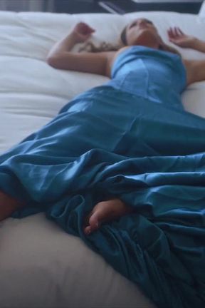 Man Lives Out His Kinks Through a Telescope