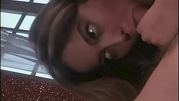 Moana Pozzi secretly meets in a hotel for a good fuck