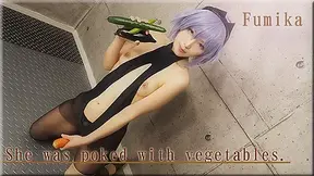 She was poked with vegetables. - Fetish Japanese Video