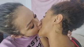 SCARY KISS VIDEO PART 1 BY KIARA AND SUZY B CAM BY ALINE FULL HD