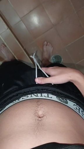 Slow Vacuum Pump Sucks My Penis to Its Full Size, Until I Pee and Cum