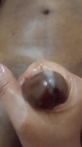 Lund ka pani nikal diya bhabhi ne hila hila kar kala lund pura nichod diya   Clip 2