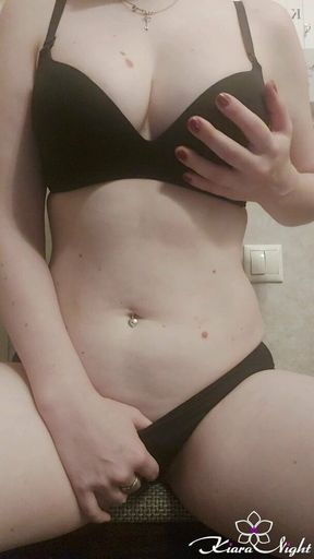 Big Boobs Girl Fingering Hairy Pussy - Solo Female