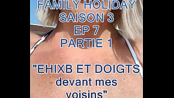 Ici tu as vid&eacute_o o&ugrave_ je m&#039_exhibe et me doigte sur le toit terrasse &agrave_ la vue de ...