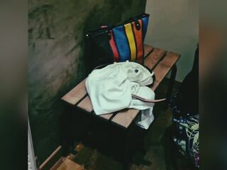 Mr et Mme B- mymfans/mr_et_mme_b - Small session cabine d'essayage à 5 secondes près d'être vu