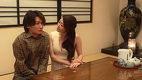 Juq-992 A Stepmommy Friend Invites Me To A Matching App, And Together We Sweetly Tame A Younger Guy I Like. Manami Kawamura