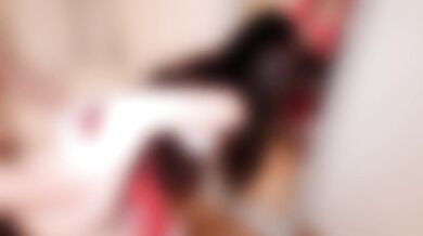 I can't take it anymore... Lover in Santa costume comes close to each other | Real Couple