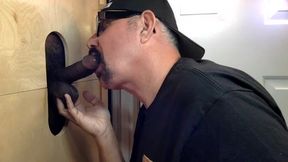 Dark Meat Sucking At The Gloryhole