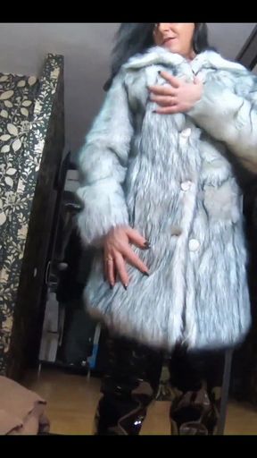 Before I Taste You, I Want to Try on Some Fur Clothes for You.#milf, #pov, #latina, #bigass, #romance, #joi, #fetish