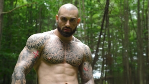 HotAFmen: Brown-Eyed Beast Takes on Tree Trunks