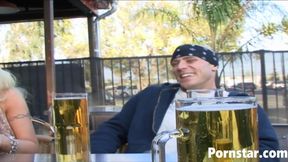 Beautiful blonde Candy Manson fucks with Johnny Sins