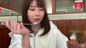 ハメ撮り　とにかく可愛いセフレのOLちゃんに何回もお願いしてようやく撮影OK！若いスベスベの肌質にもかかわらず、形のいいＥカップの乳でパイズリが止まらない。可愛い顔をしながらも性欲は暴発状態で、カメラの存在を忘れてガンガンゆれ乳騎乗位。正常位でエロいおっぱいを揺らしながらおチンポを迎え入れる。