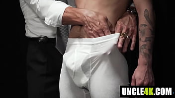 Master'_s Assistant Dex Devall, Tyler Saint