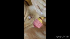 je doigte le cul et pisse sur ma putefoot job doigtage anal insulte +uro