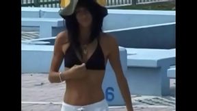 Shlong sucking delights from dazzling brunette Sumi